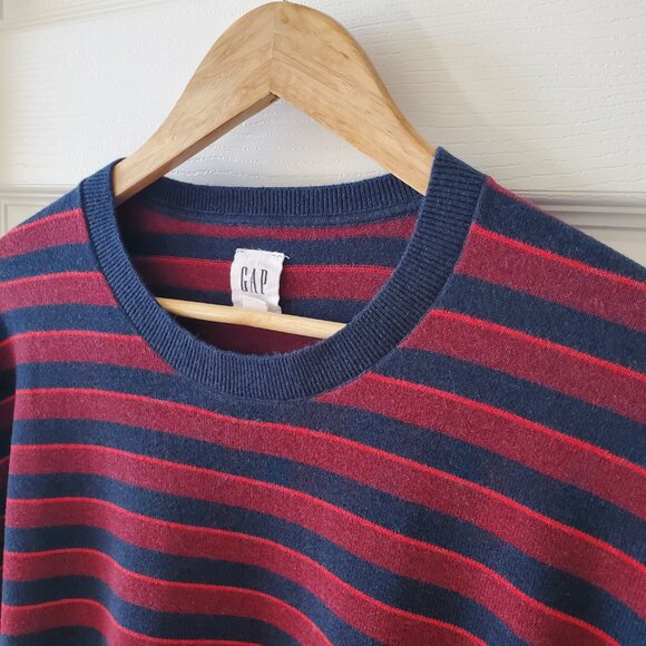 GAP Men's Crew Neck Sweater 100% Cotton Sz Medium Sustainable Office - Picture 2 of 9